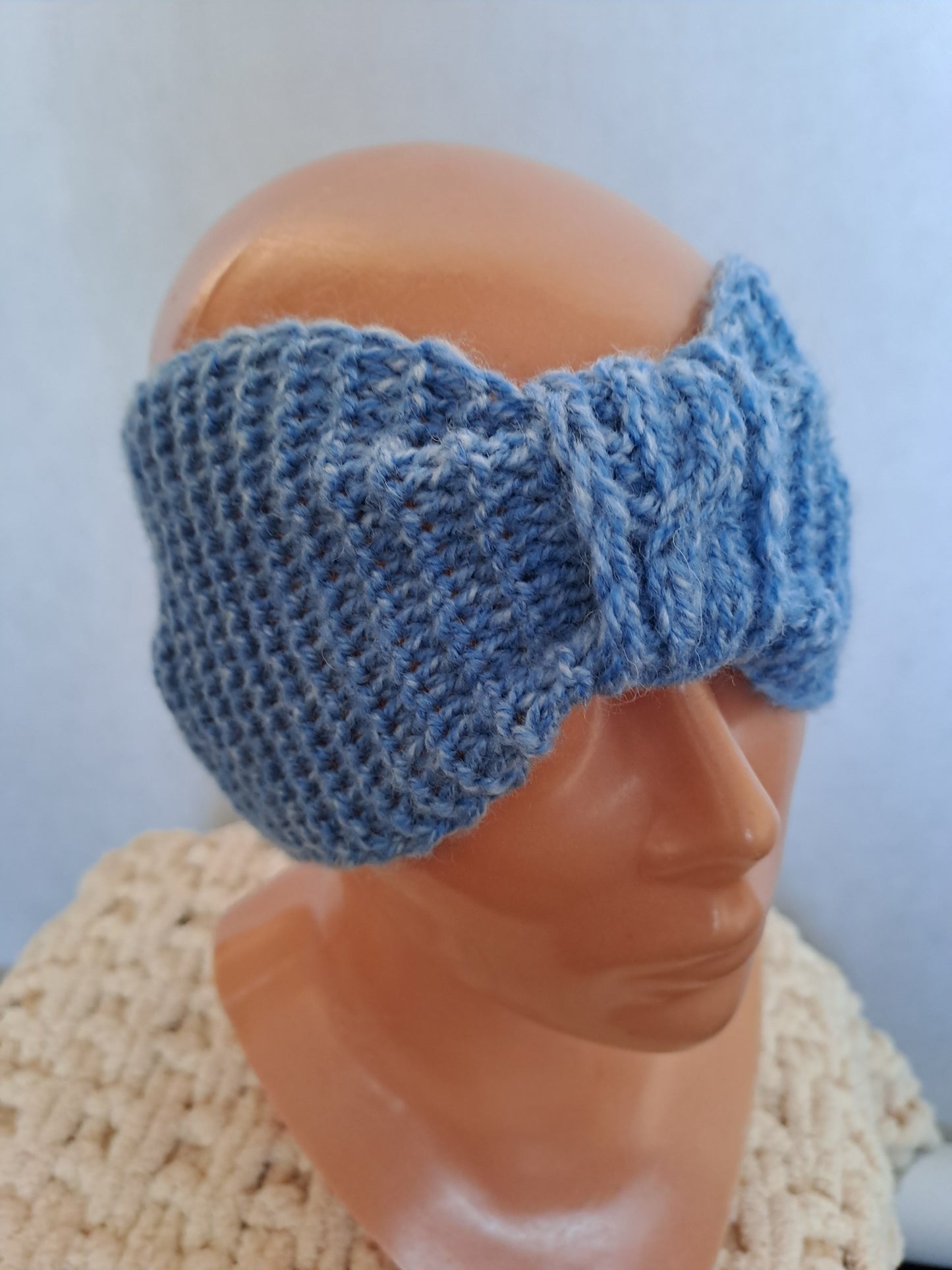 Čelenka modrá pletená