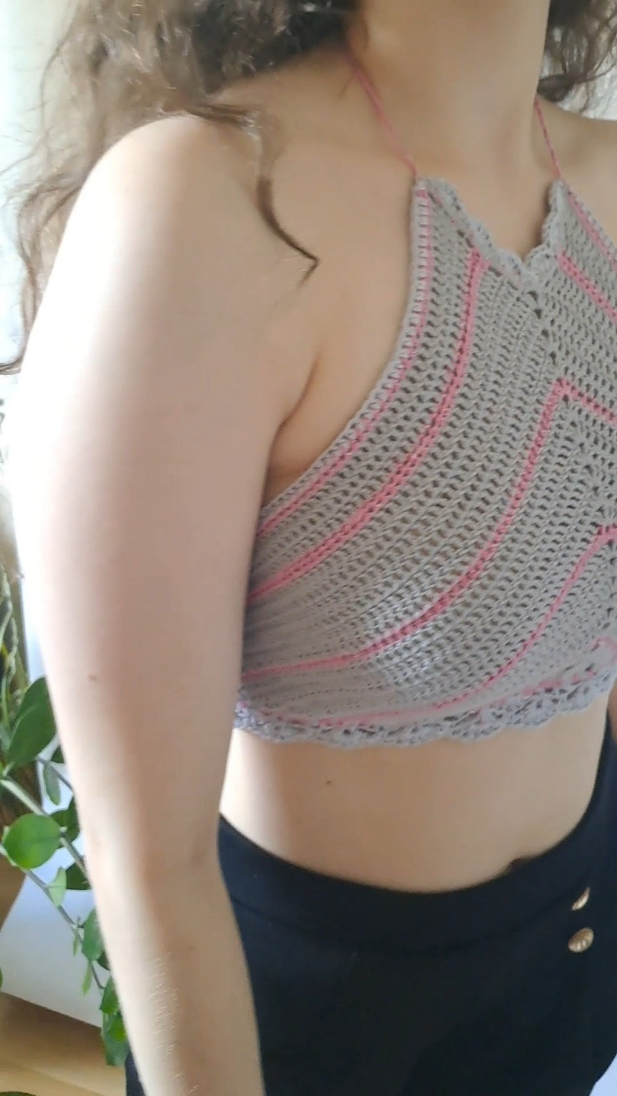 Croptop šedoružový